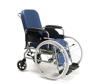 Sedia da comodo con ruote autospinta anteriore MOD.9301A