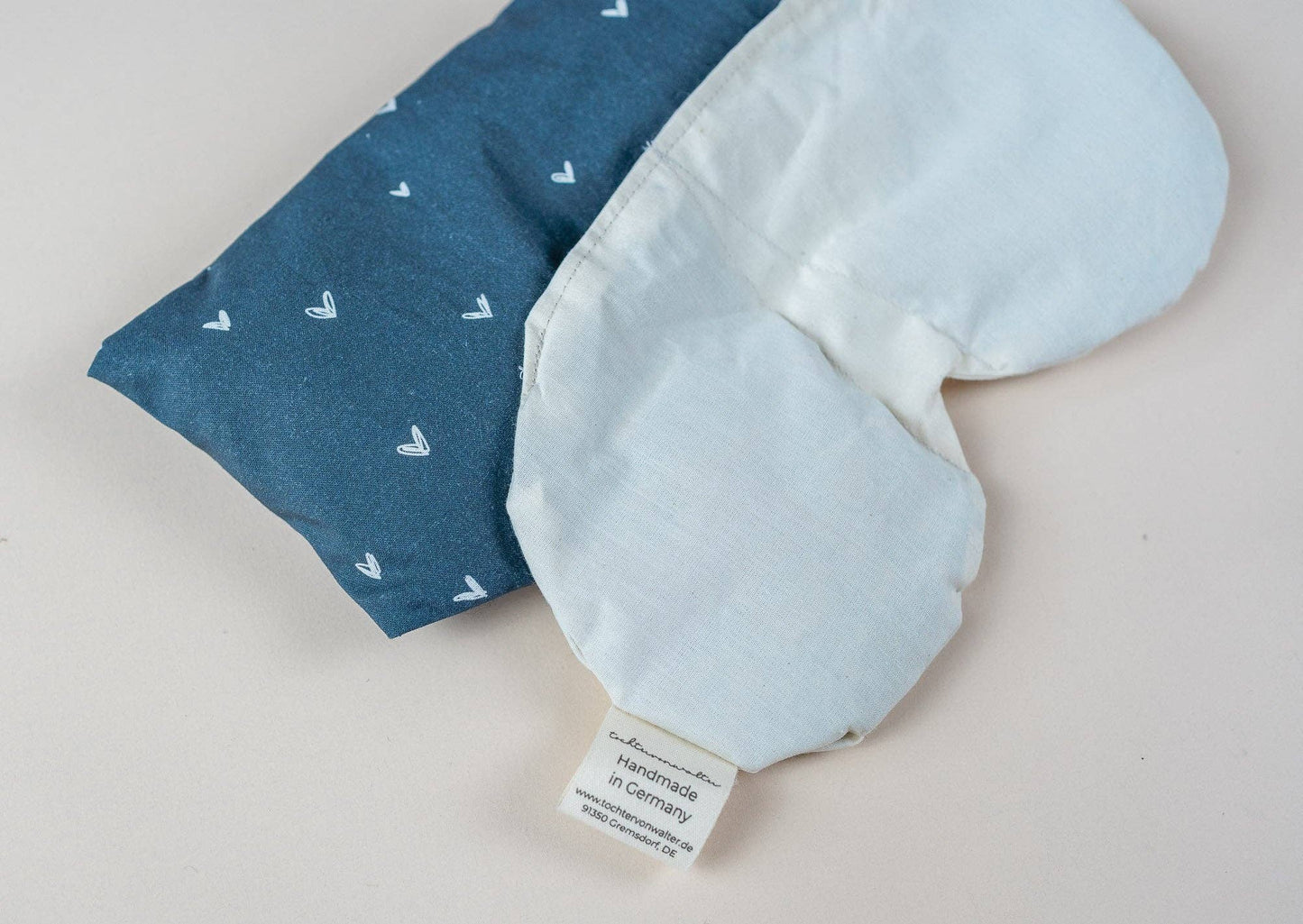 Cuscino per occhi con farro biologico e lavanda biologica cuoricini blu