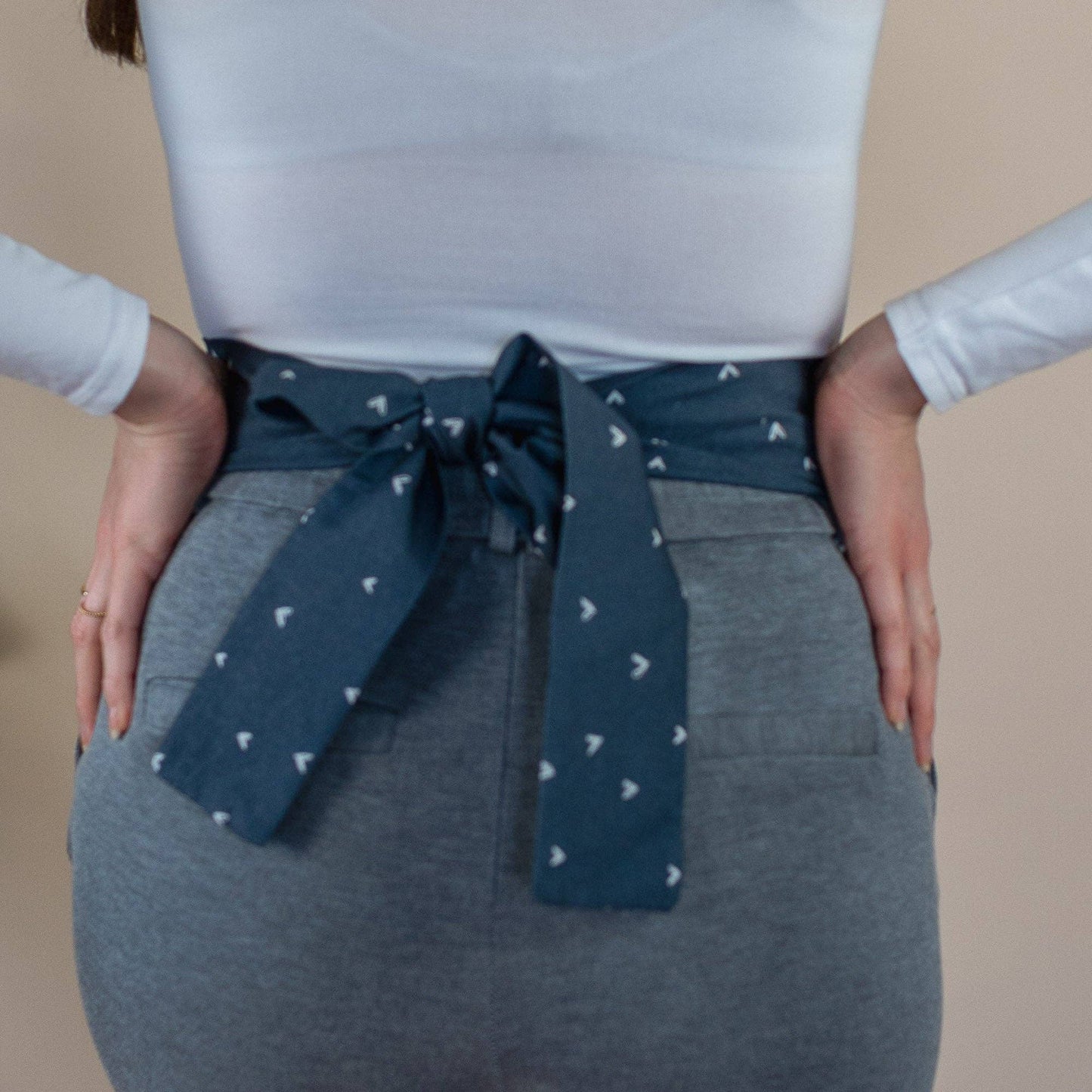 Cuscino di semi da legare - Fascia pancia cuoricini blu