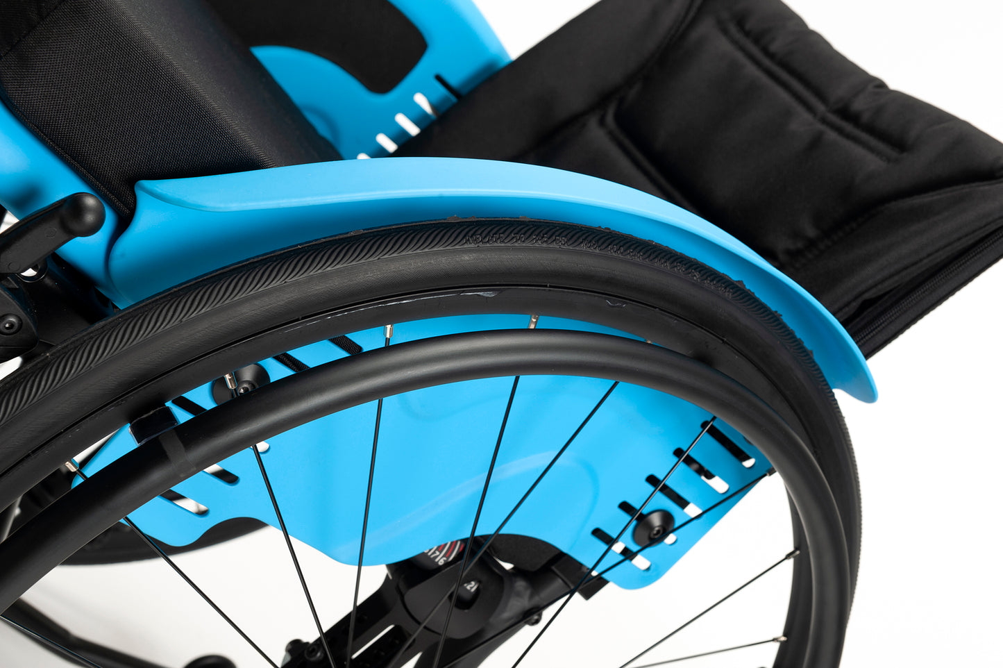 Carrozzina pieghevole superleggera attiva Trigo T