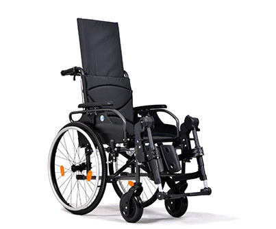 Carrozzina leggera con schienale reclinabile 30° MOD. D200-30°